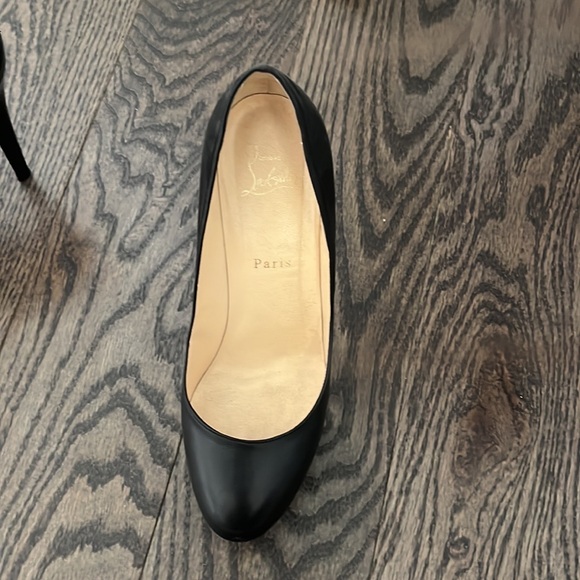 louboutin pump - Picture 4 of 4